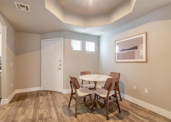 Landing - Modern With Amazing Amenities *